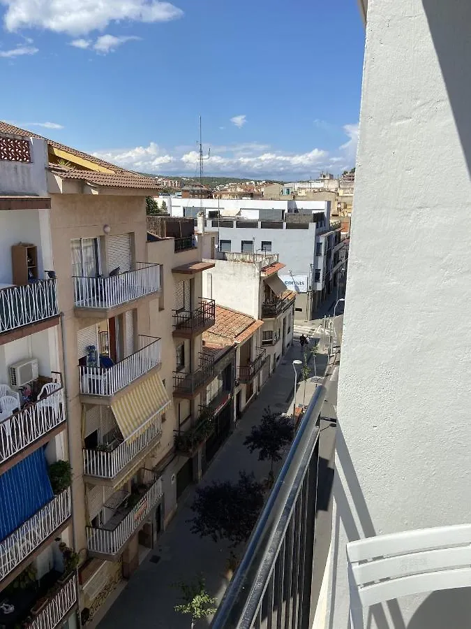 Spacious, Sunny Apartment In Blanes Close To The Center And The Beach