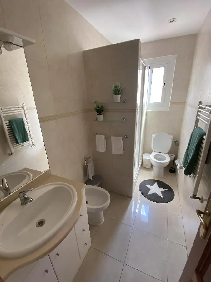 Spacious, Sunny Apartment In Blanes Close To The Center And The Beach